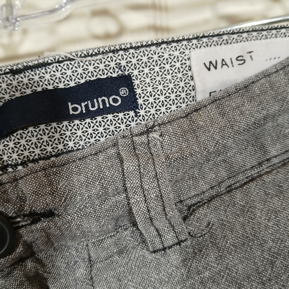 Bruno Gray Washable Linen Flat Front Shorts - Picture 7 of 13